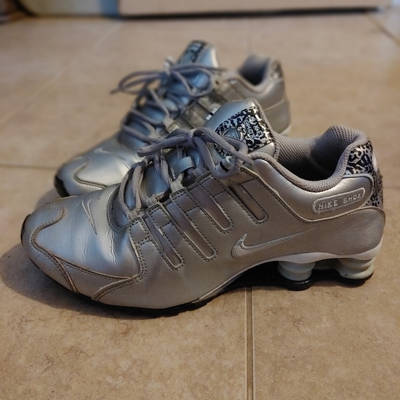 Ladies Nike Shox